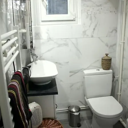 Charming 1 Bedroom - Equipped Office, Netflix, Breakfast, Quiet, All Commodities And 2 Metros Direct Orly Paryż