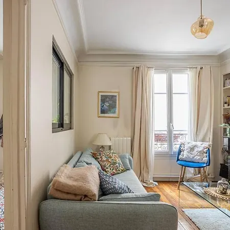 Charming 1 Bedroom - Equipped Office, Netflix, Breakfast, Quiet, All Commodities And 2 Metros Direct Orly Apartament *